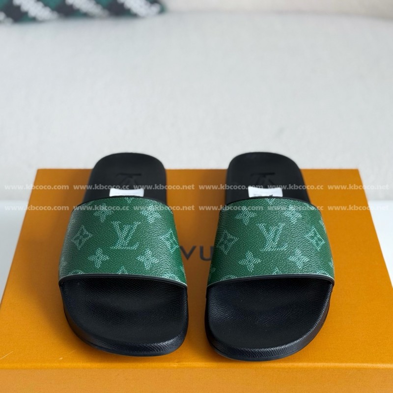 L0*is V*t0n SLIPPERS