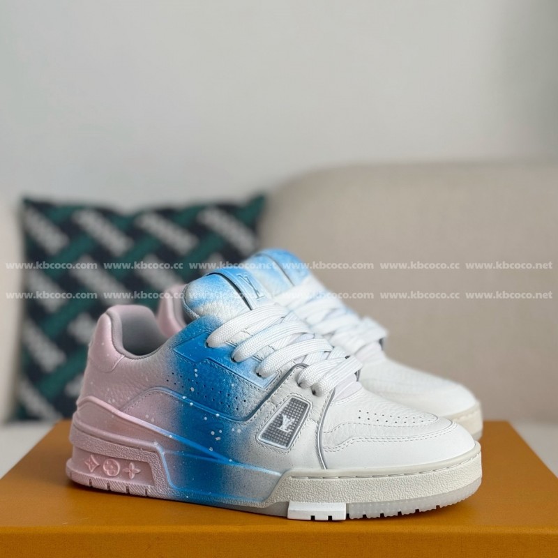 L0*is V*t0n TRAINER SNEAKERS