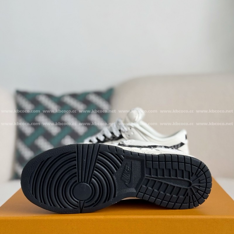 L0*is V*t0n x Nike Dunk Casual Sneakers