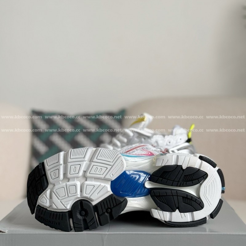 Ba*len*cia*ga Runner Sneakers