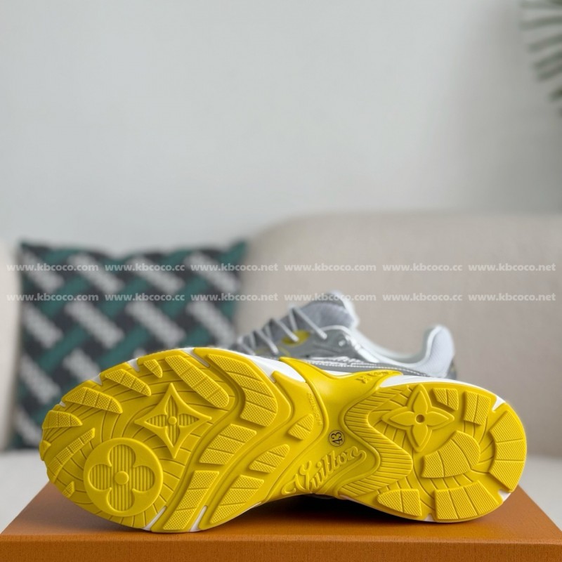 L0*is V*t0n OLYMPIA CASUAL SHOES