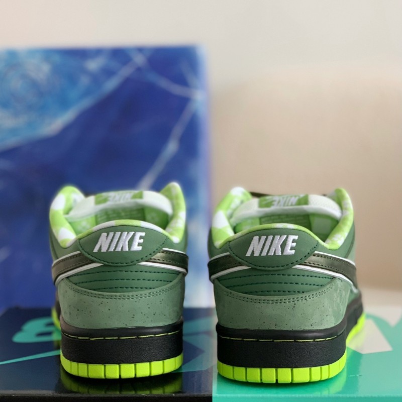 Nike UA Dunk SB Low Orange Lobster Sneakers