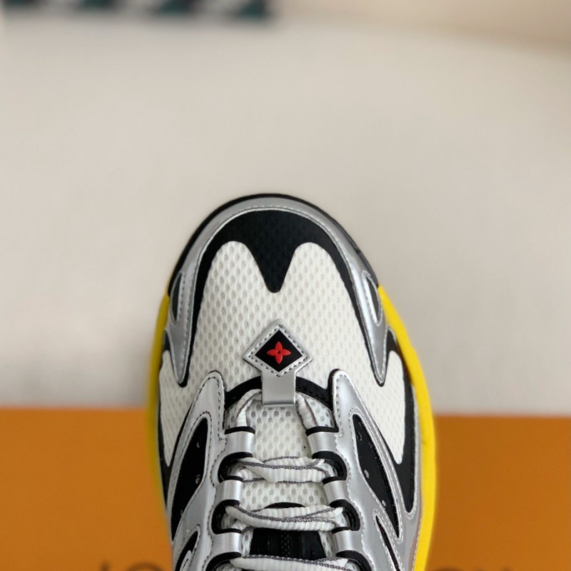 L0*is V*t0n Runner Tatic Sneakers
