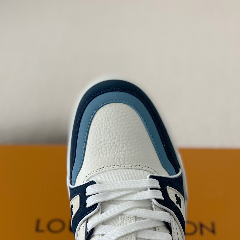 L0*is V*t0n Trainer Sneakers