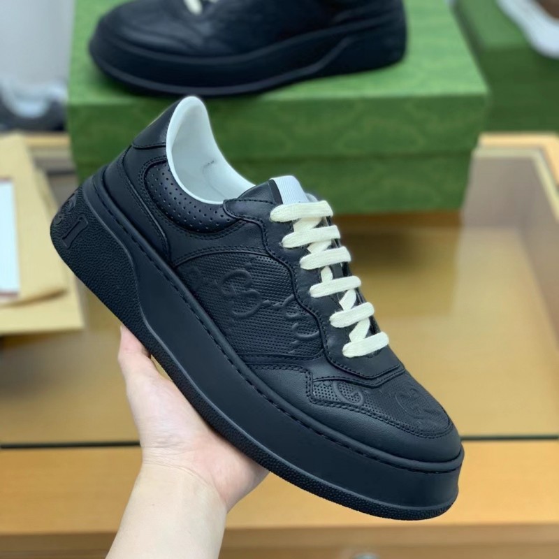 G*u*i sneakers Cowhide