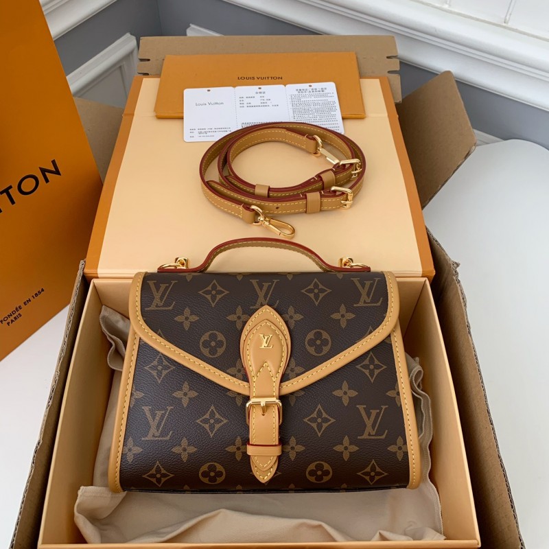L0*is V*t0n IVY M44919，Size：23.5*18*9cm
