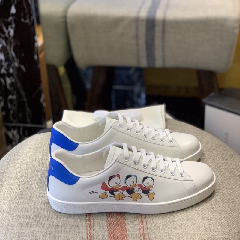 G*u*i sneakers S*pport chip phone sensing