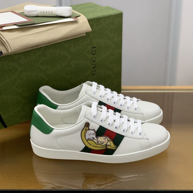 G*u*i sneakers S*pport chip phone sensing