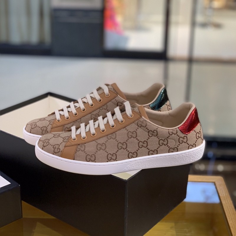 G*u*i sneakers S*pport chip phone sensing