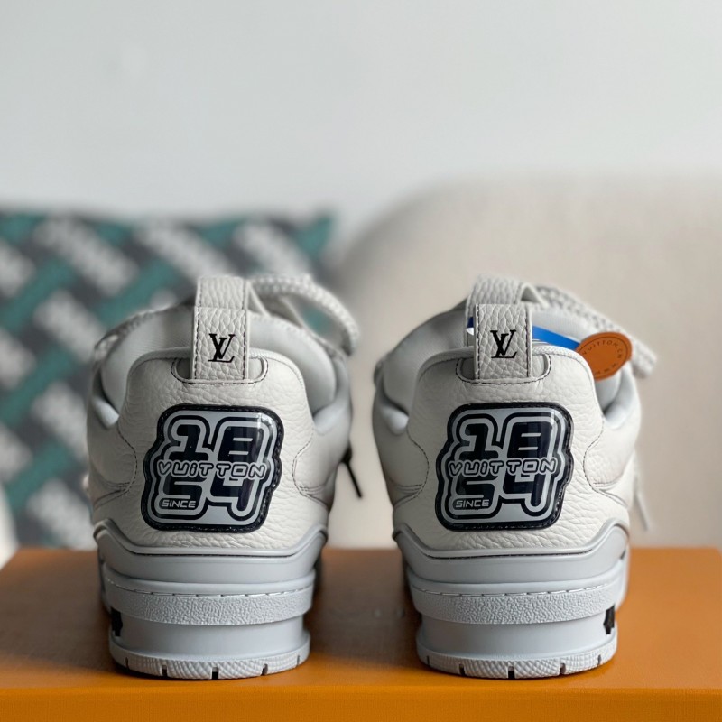 L0*is V*t0n Skate Sneakers