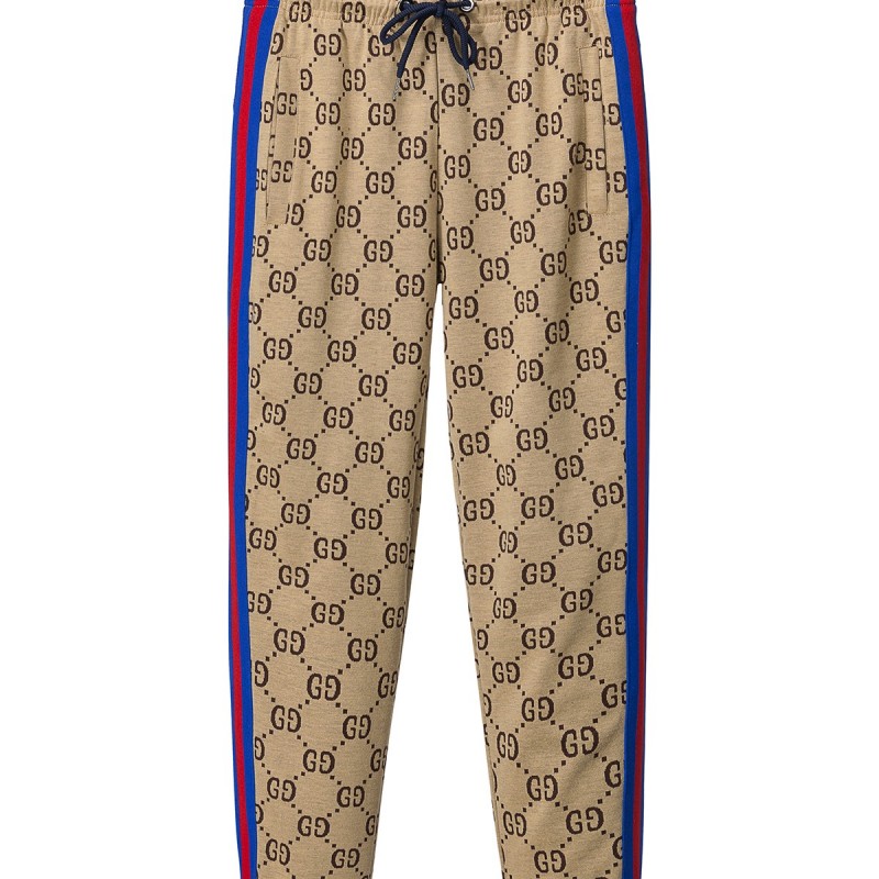 G*u*i casual suit