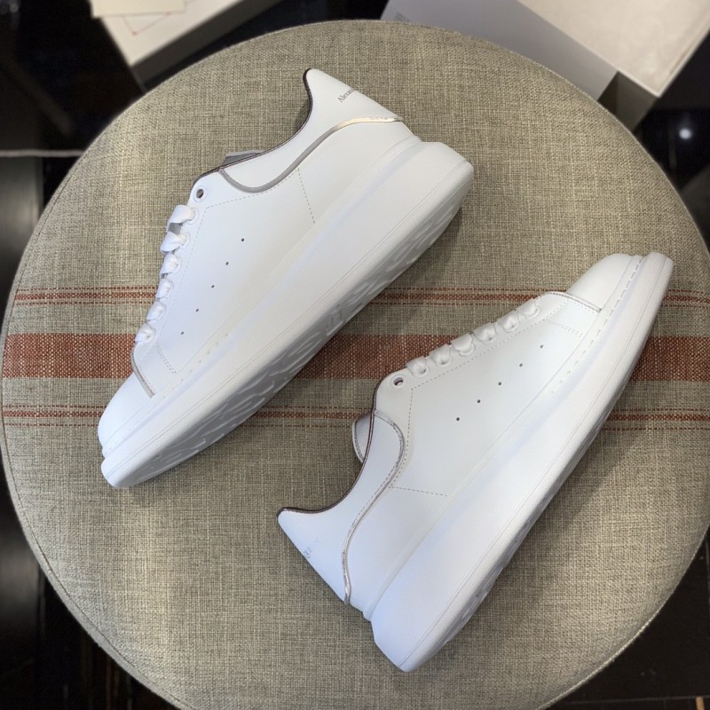 Ale*d*r M*Q*en MQ White fluorescence tail Sneakers