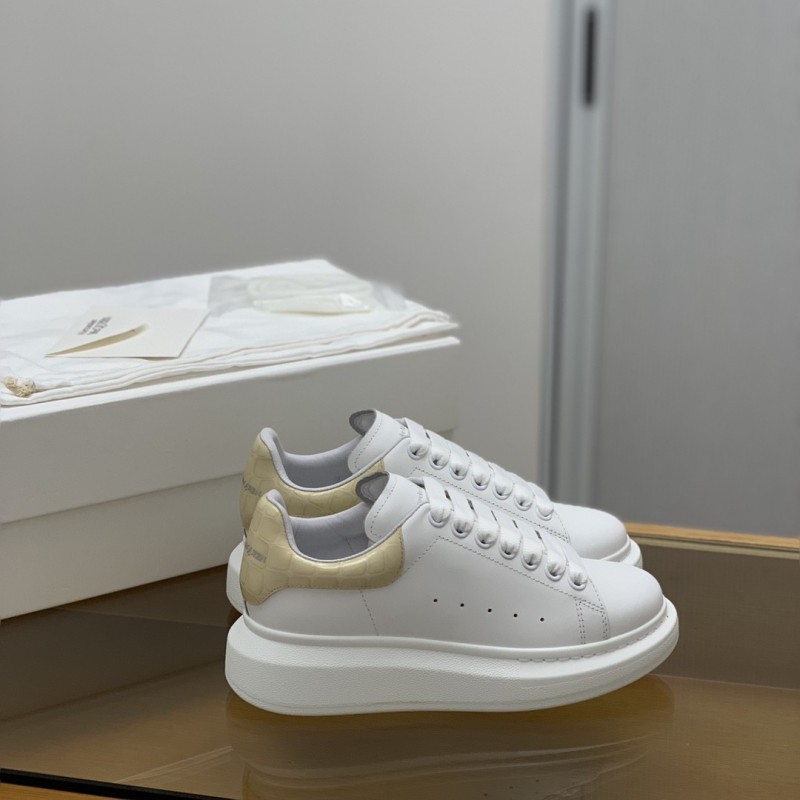 Ale*d*r M*Q*en MQ Apricot bead Stone grain tail Sneakers
