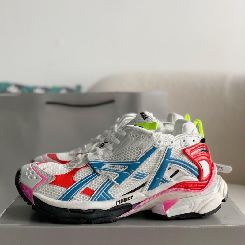 Ba*len*cia*ga sneakers