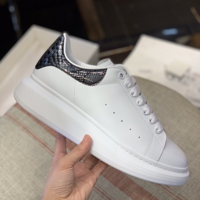 Ale*d*r M*Q*en MQ Grey paint snake-grain pattern tail Sneakers