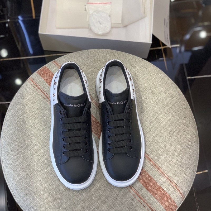Ale*d*r M*Q*en MQ Black Cross nail tail Sneakers