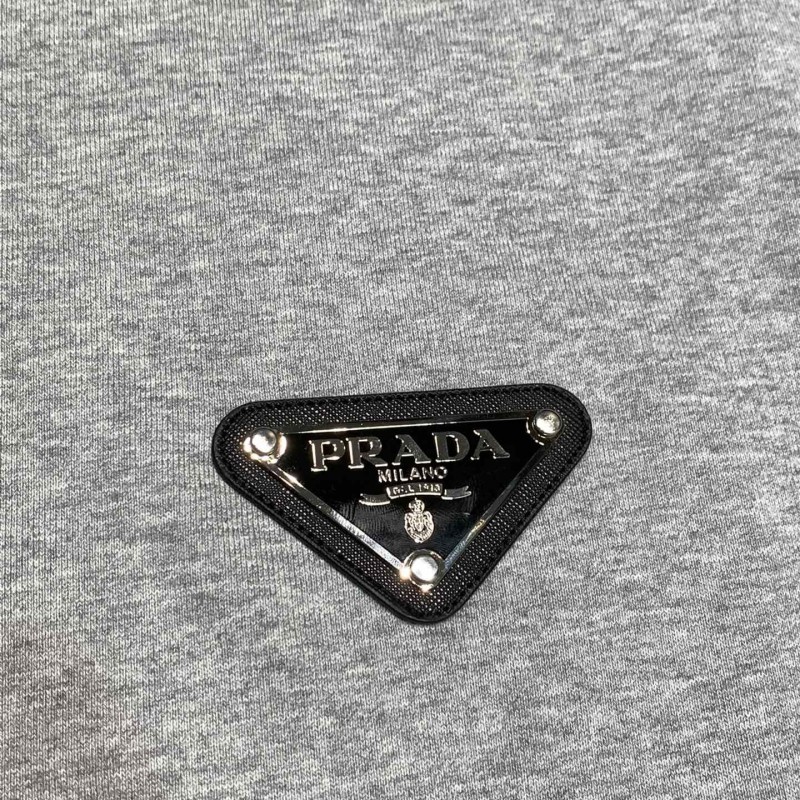 Pra*a casual sweatshirt
