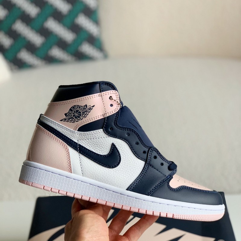 Air Jordan 1 High Sneanker