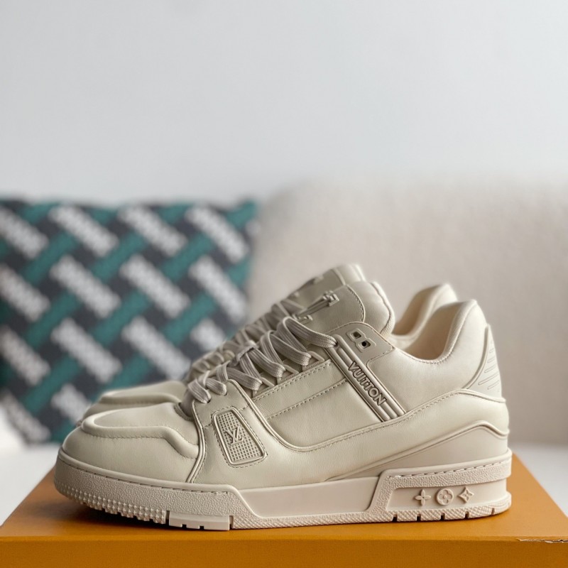 L0*is V*t0n Trainer Sneakers