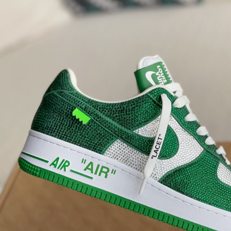 L0*is V*t0n × NIKE AIR FORCE 1 SNEAKER