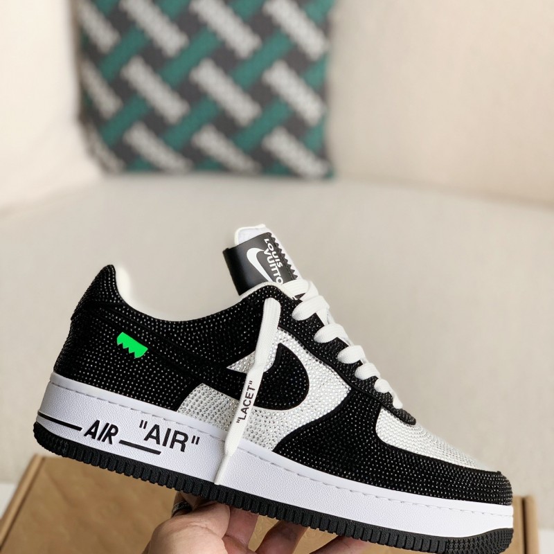 L0*is V*t0n × NIKE AIR FORCE 1 SNEAKER