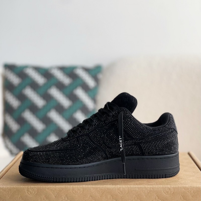 L0*is V*t0n × NIKE AIR FORCE 1 SNEAKER