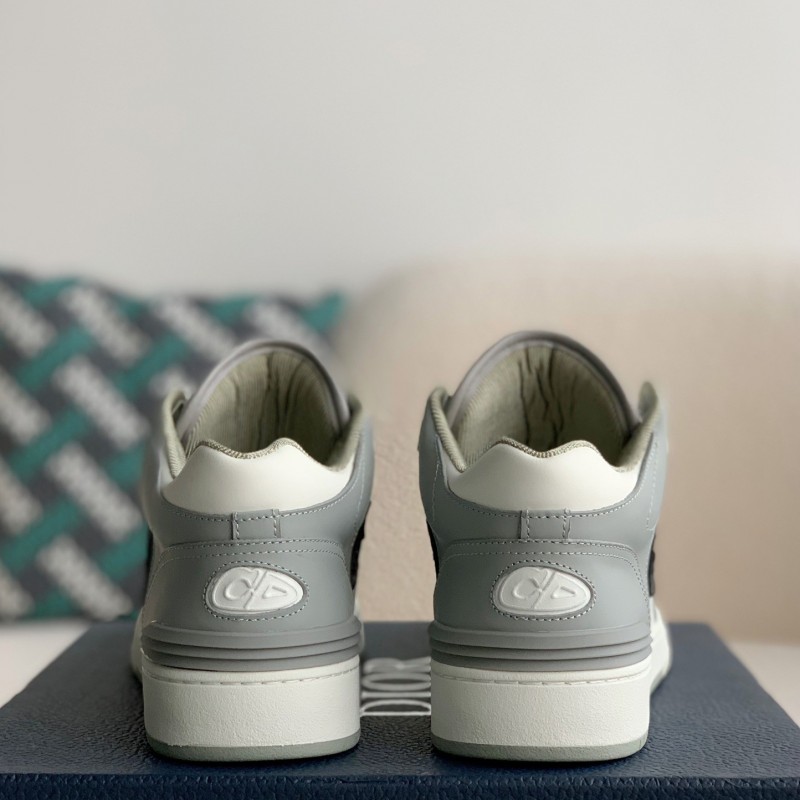 D*0r B57 New Sneaker