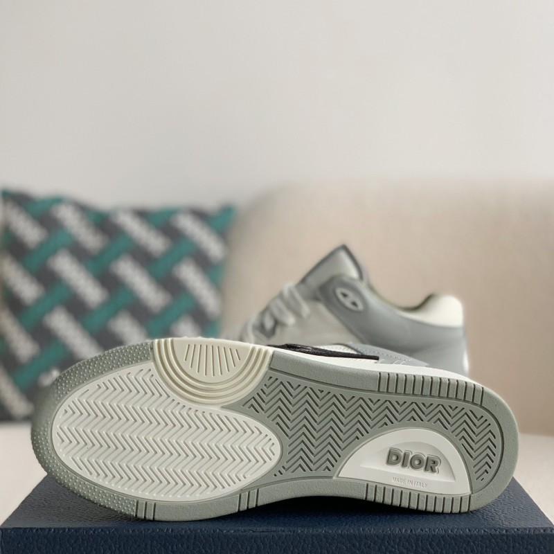 D*0r B57 New Sneaker