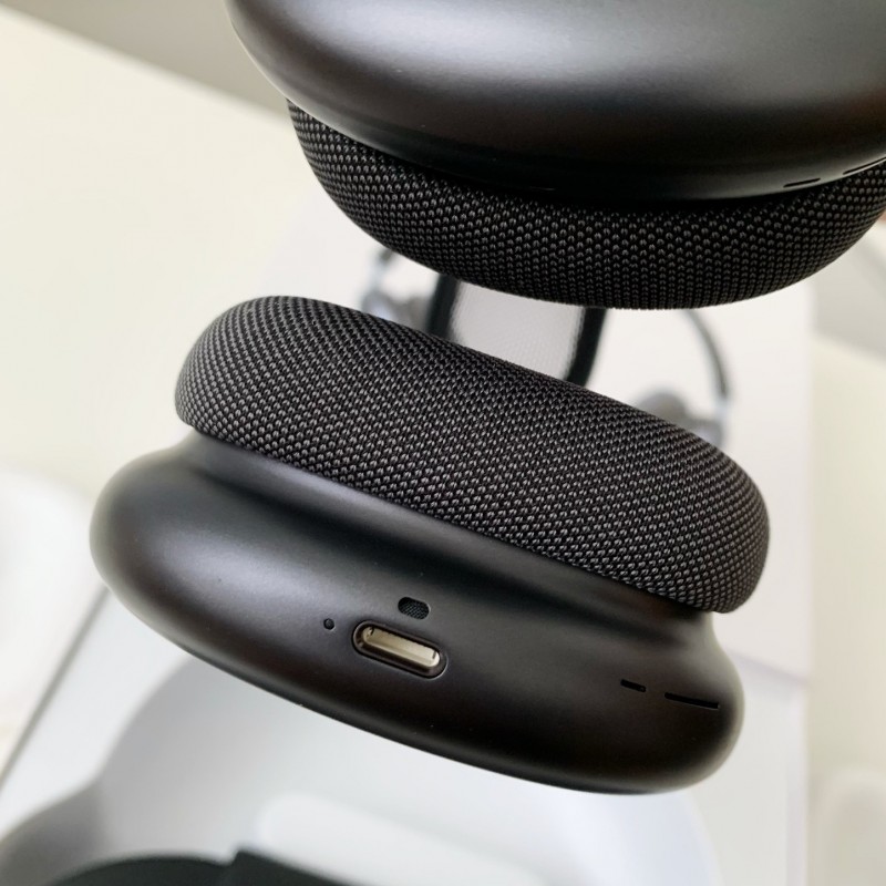 Apple AirPods Max