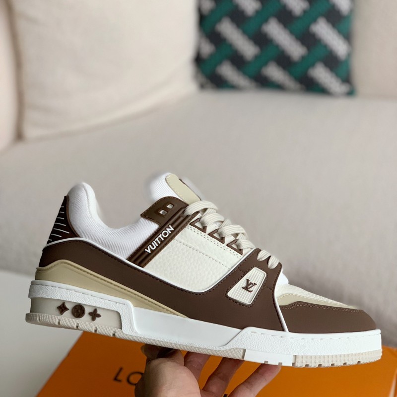 L0*is V*t0n Trainer Sneakers