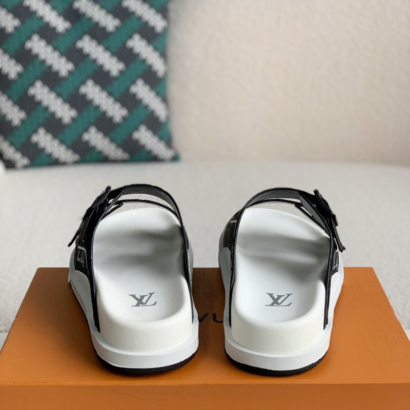 L0*is V*t0n  MAN SLIPPERS