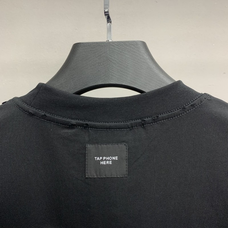 Ba*len*cia*ga inverted V T-shirt