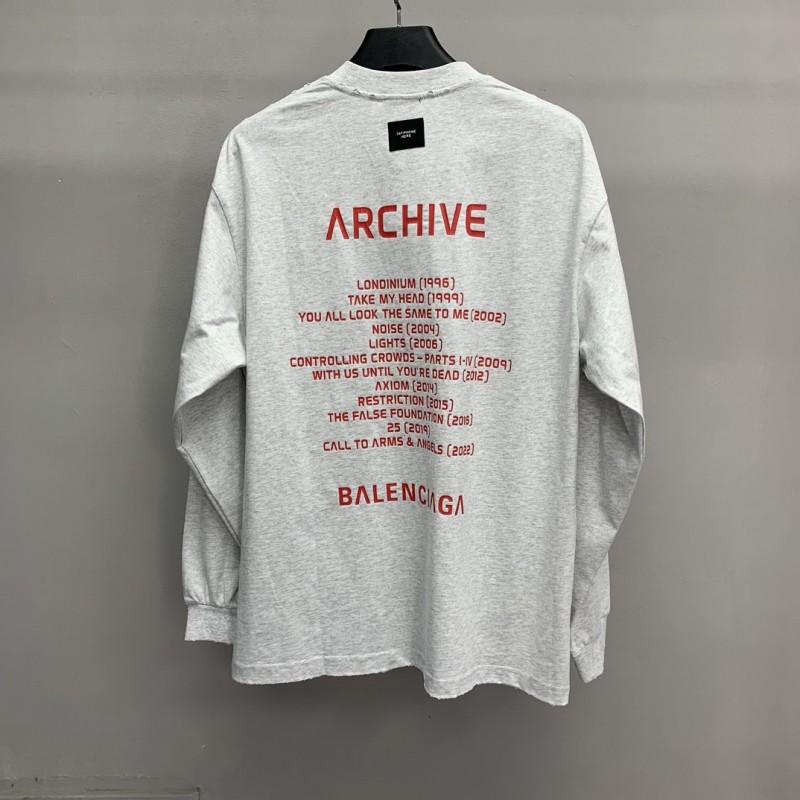 Ba*len*cia*ga V long sleeve T-shirt
