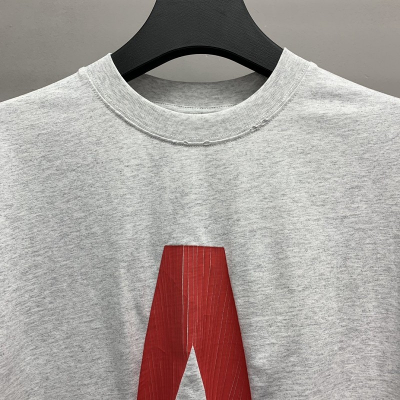 Ba*len*cia*ga V long sleeve T-shirt