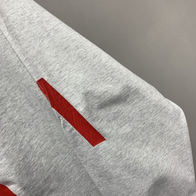 Ba*len*cia*ga V long sleeve T-shirt
