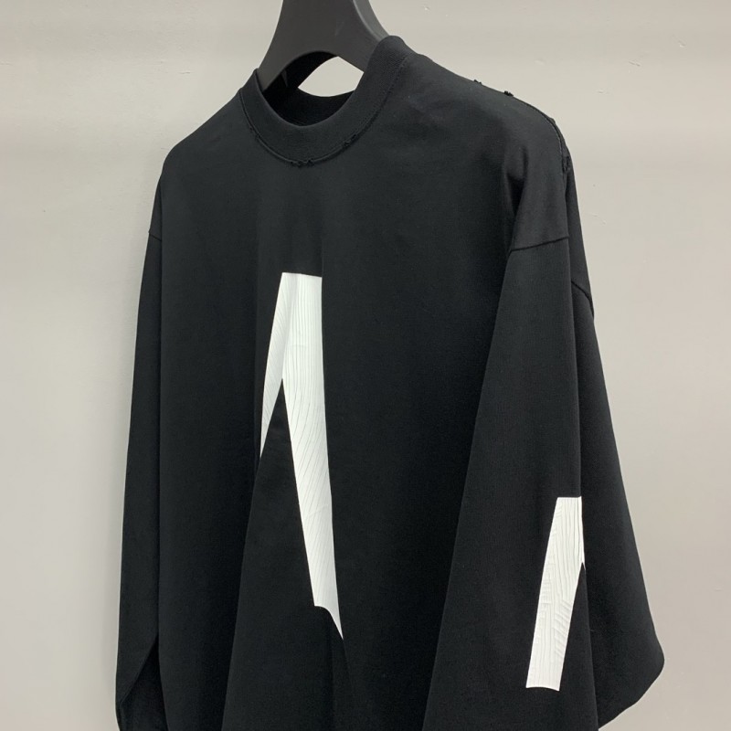 Ba*len*cia*ga V long sleeve T-shirt