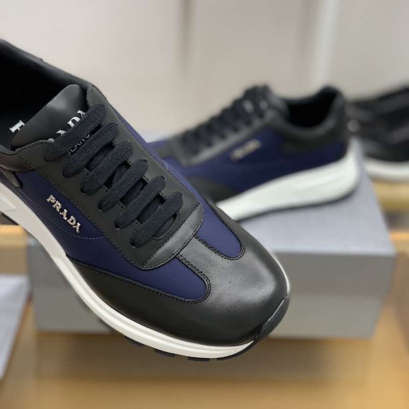 Pra*a Sneakers