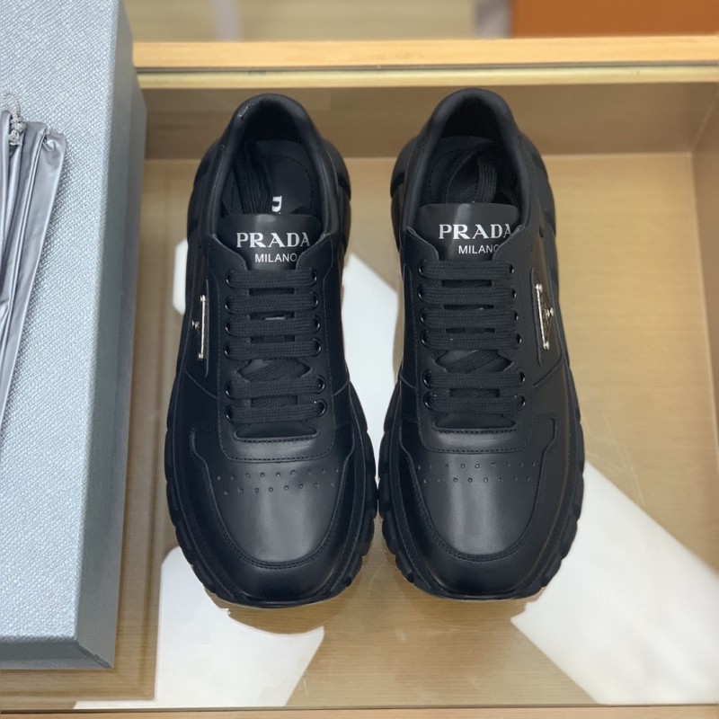 Pra*a Sneakers