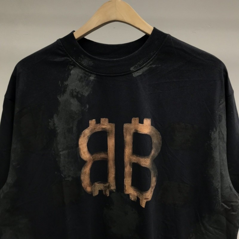 Ba*len*cia*ga BB Industrial Cement Painted T-Shirt