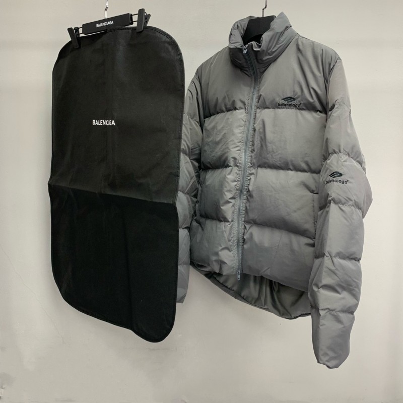 Ba*len*cia*ga embroidered down jacket