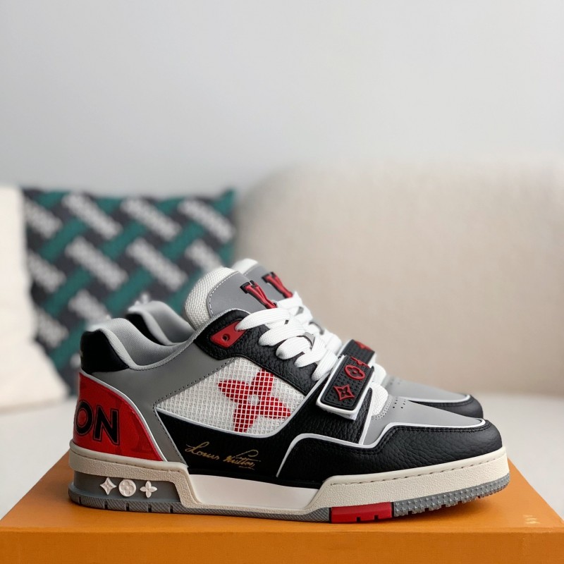 L0*is V*t0n TRAINER Sneakers