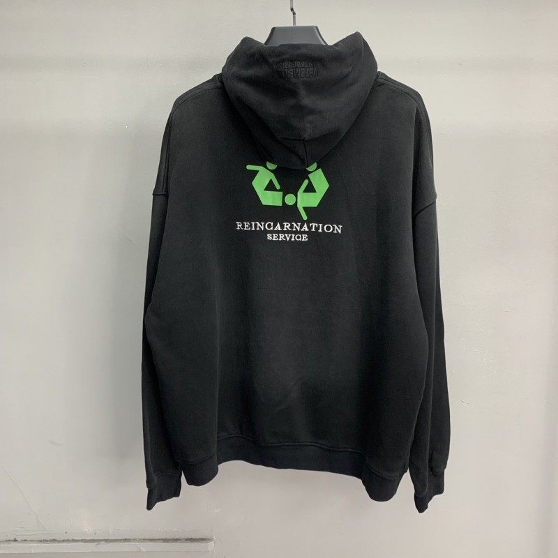 Ba*len*cia*ga lettered washed sweatshirt