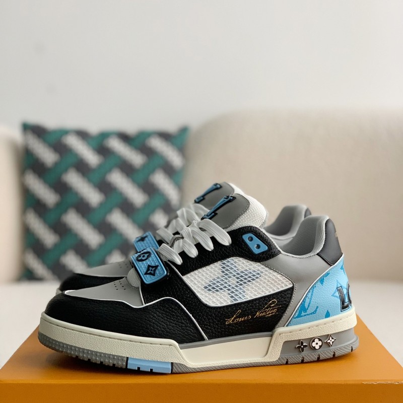 L0*is V*t0n TRAINER Sneakers