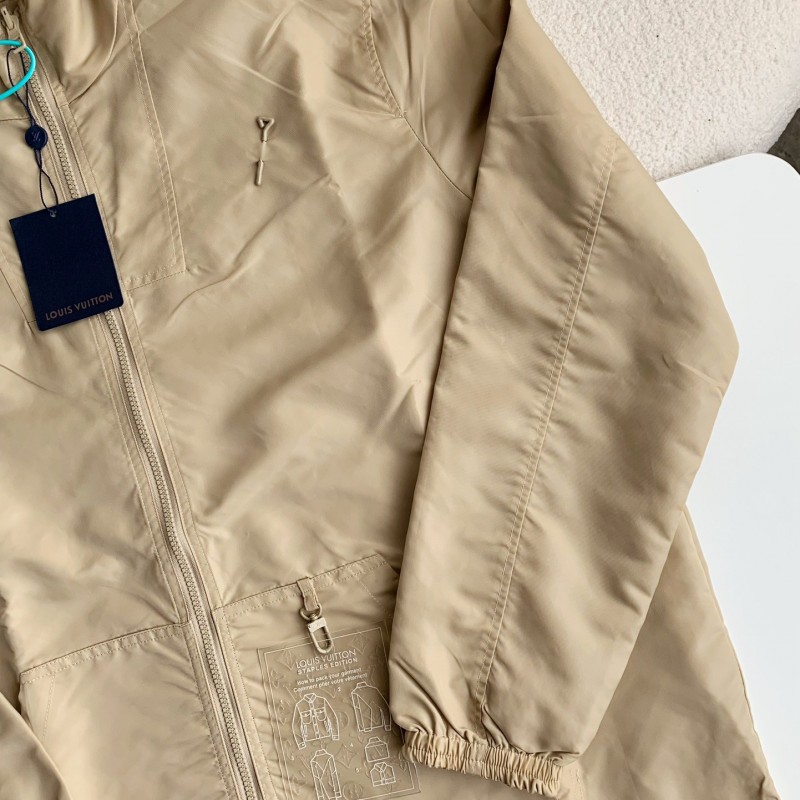 L0*is V*t0n Jackets