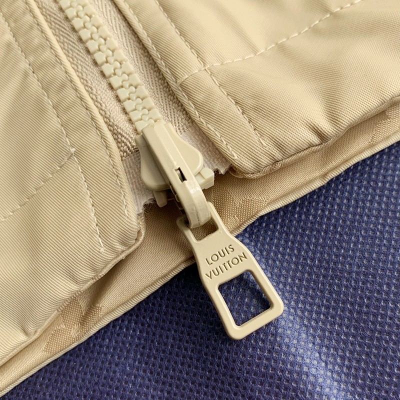 L0*is V*t0n Jackets