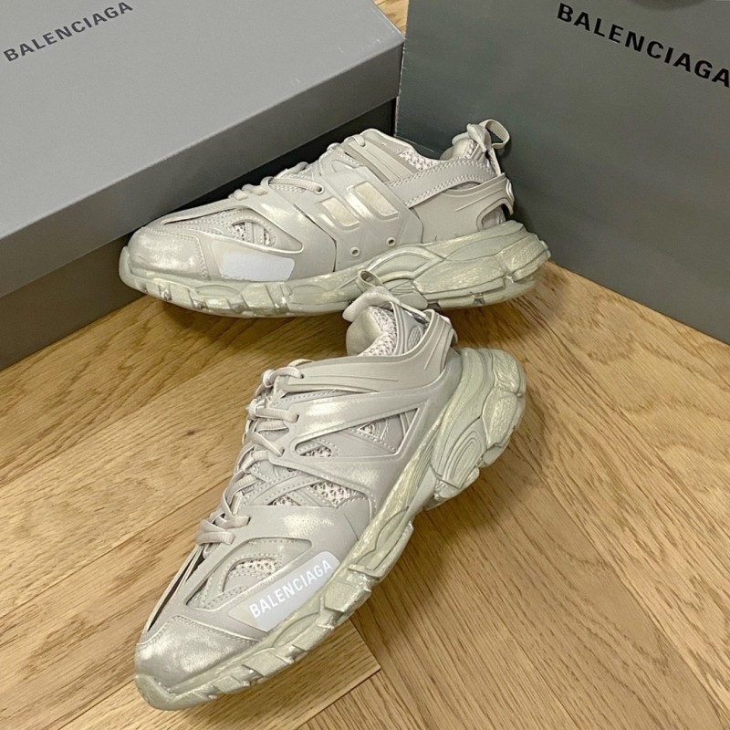 Ba*len*cia*ga sneakers