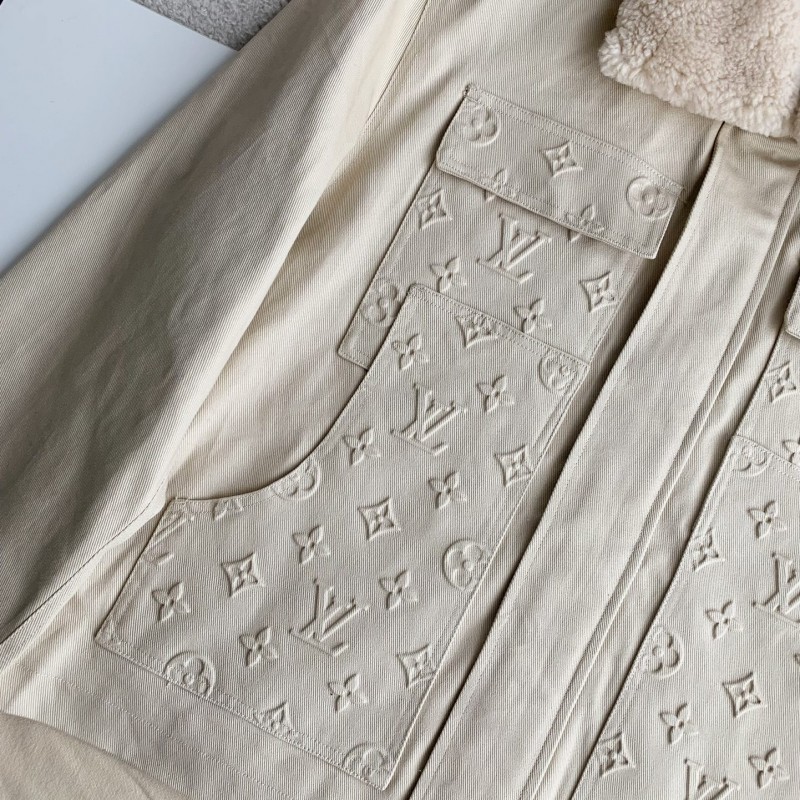 L0*is V*t0n Jackets
