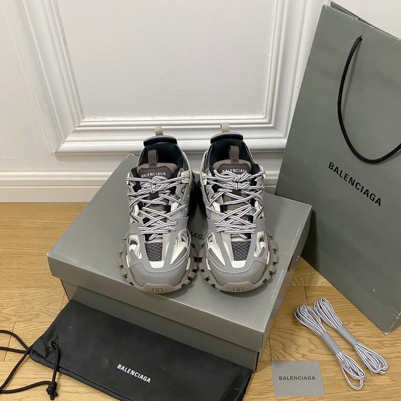 Ba*len*cia*ga sneakers