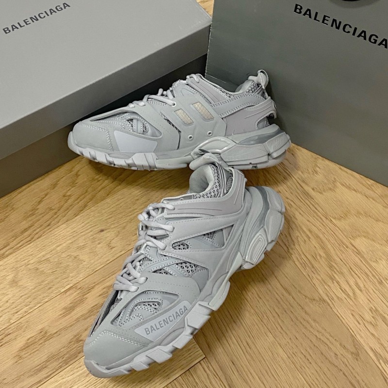 Ba*len*cia*ga sneakers