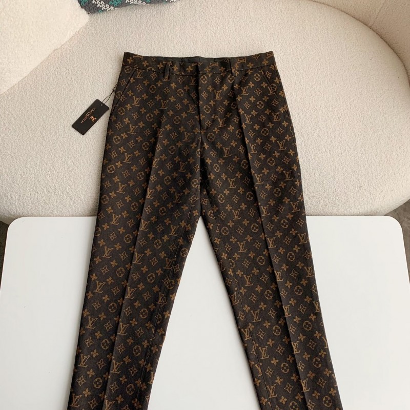 L0*is V*t0n Casual trousers